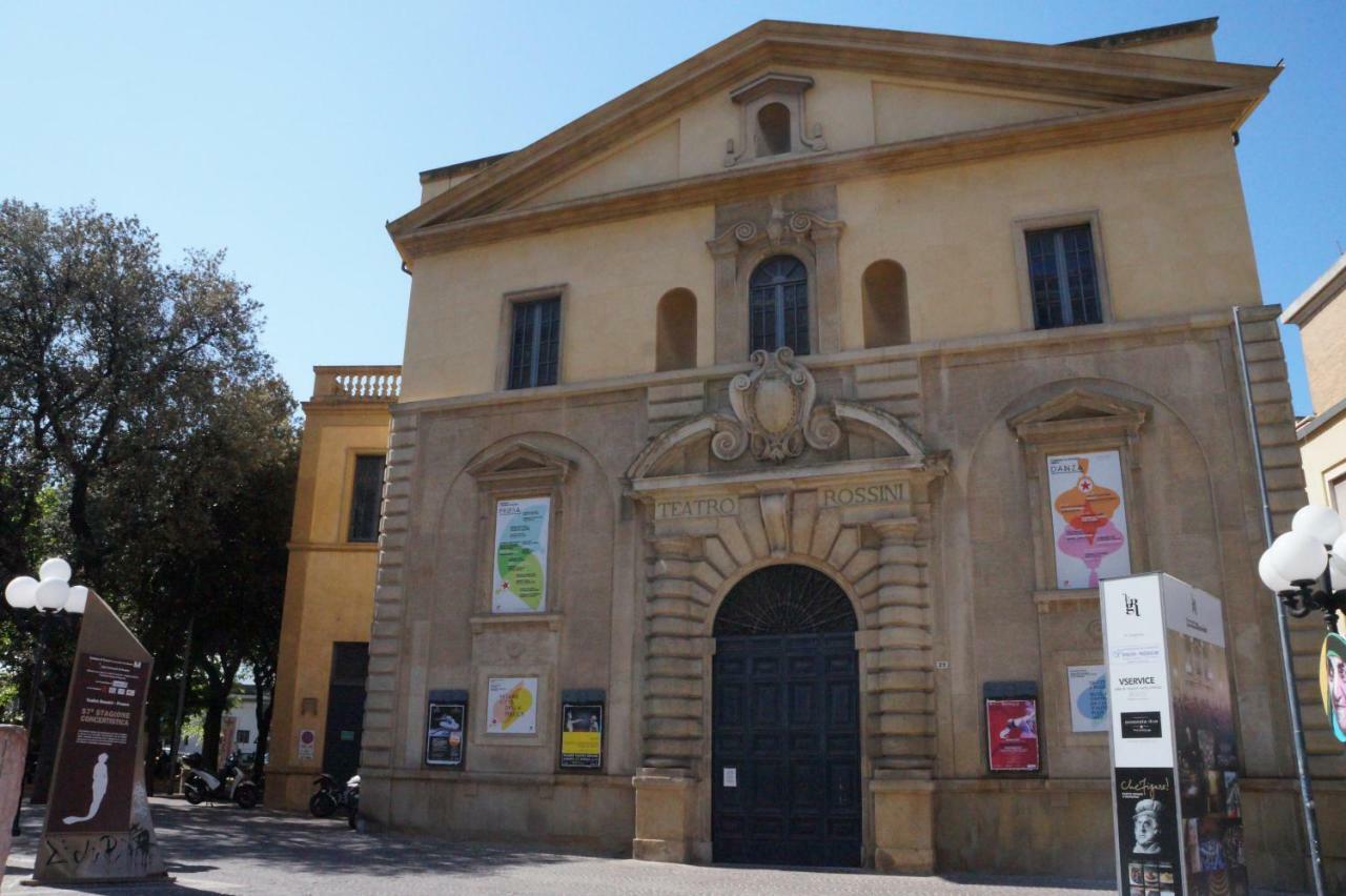 Il Vicolo 48 Bed & Breakfast Pesaro Luaran gambar