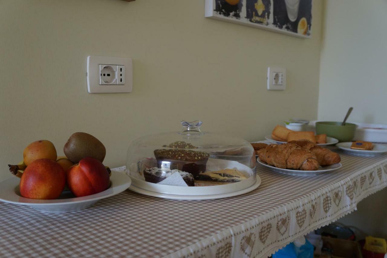 Il Vicolo 48 Bed & Breakfast Pesaro Luaran gambar