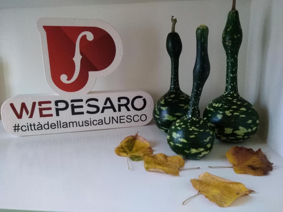 Il Vicolo 48 Bed & Breakfast Pesaro Luaran gambar